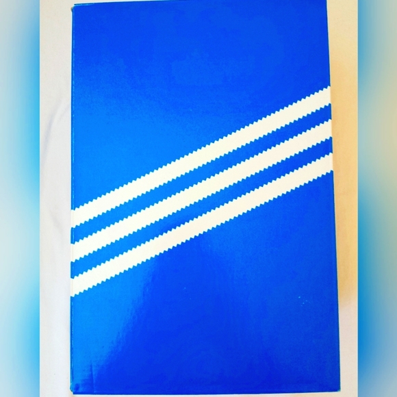 NIB Pair of Womens Adidas Originals "ZX Flux Smooth W" Sneakers - US Size 7 - Picture 9 of 10